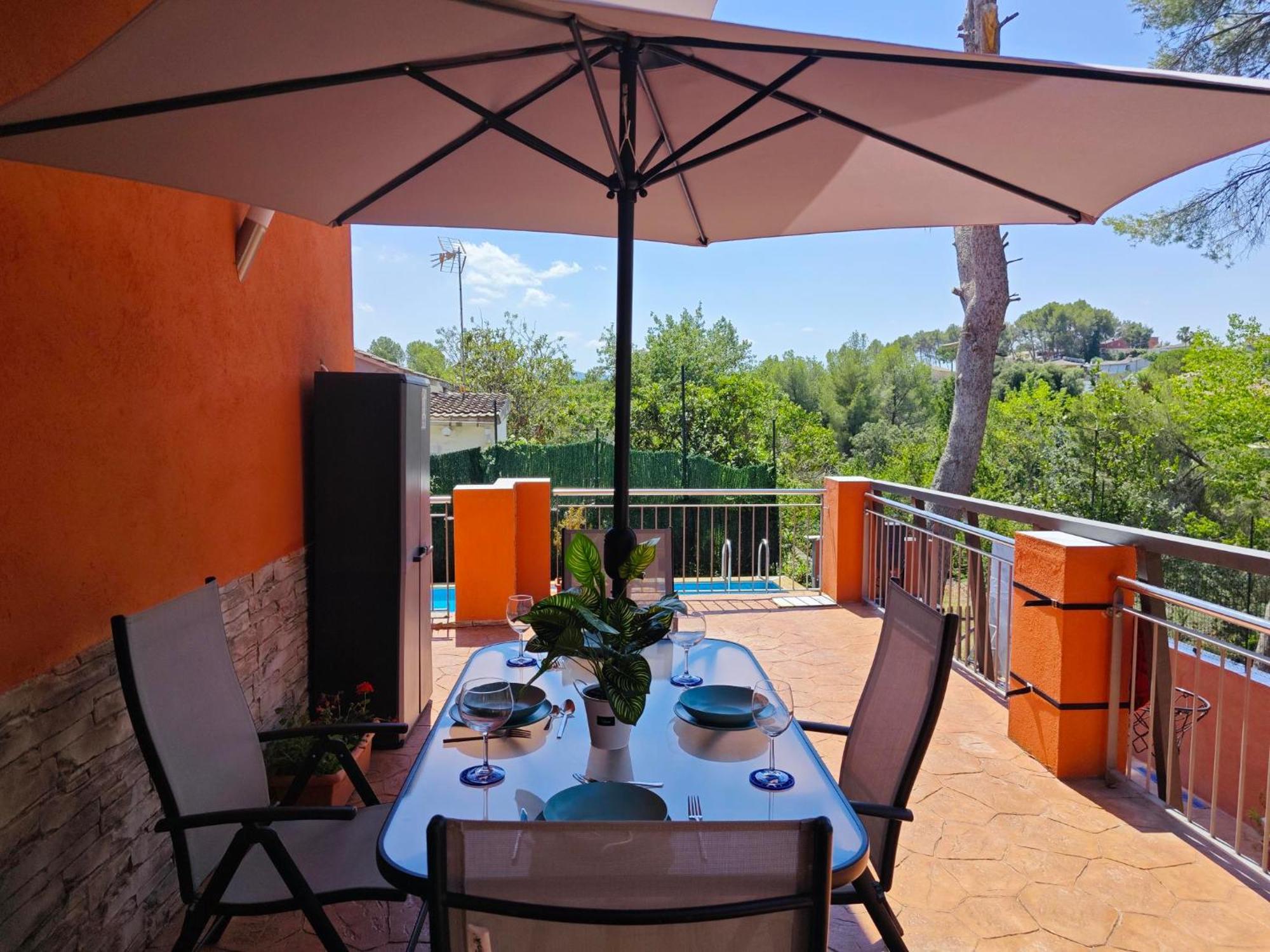 Villa Relax House Barcelone à Sant Esteve Sesrovires Extérieur photo